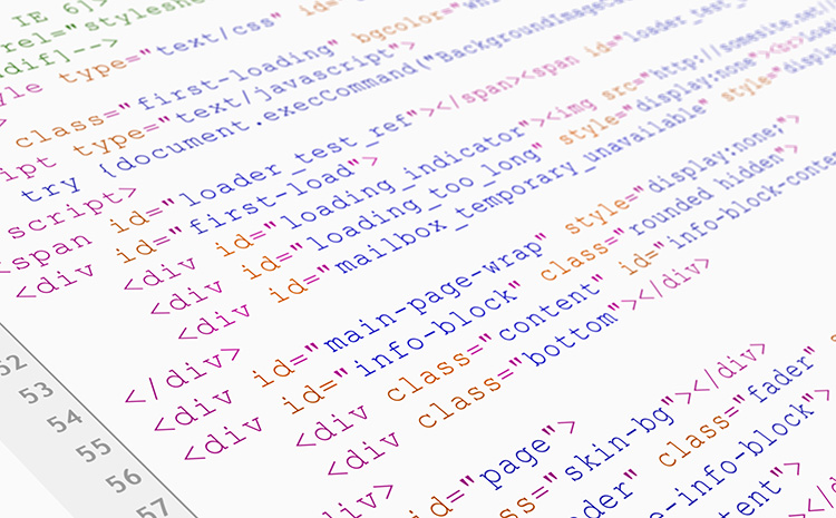 Código HTML con un DOM alto o mal optimizado.